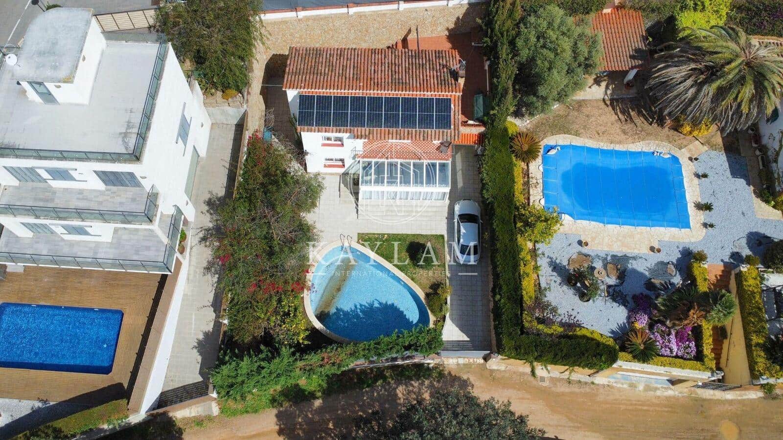 4 chambre Villa/Maison à vendre à Lloret de Mar - 450 000 € (Ref: 8187977)