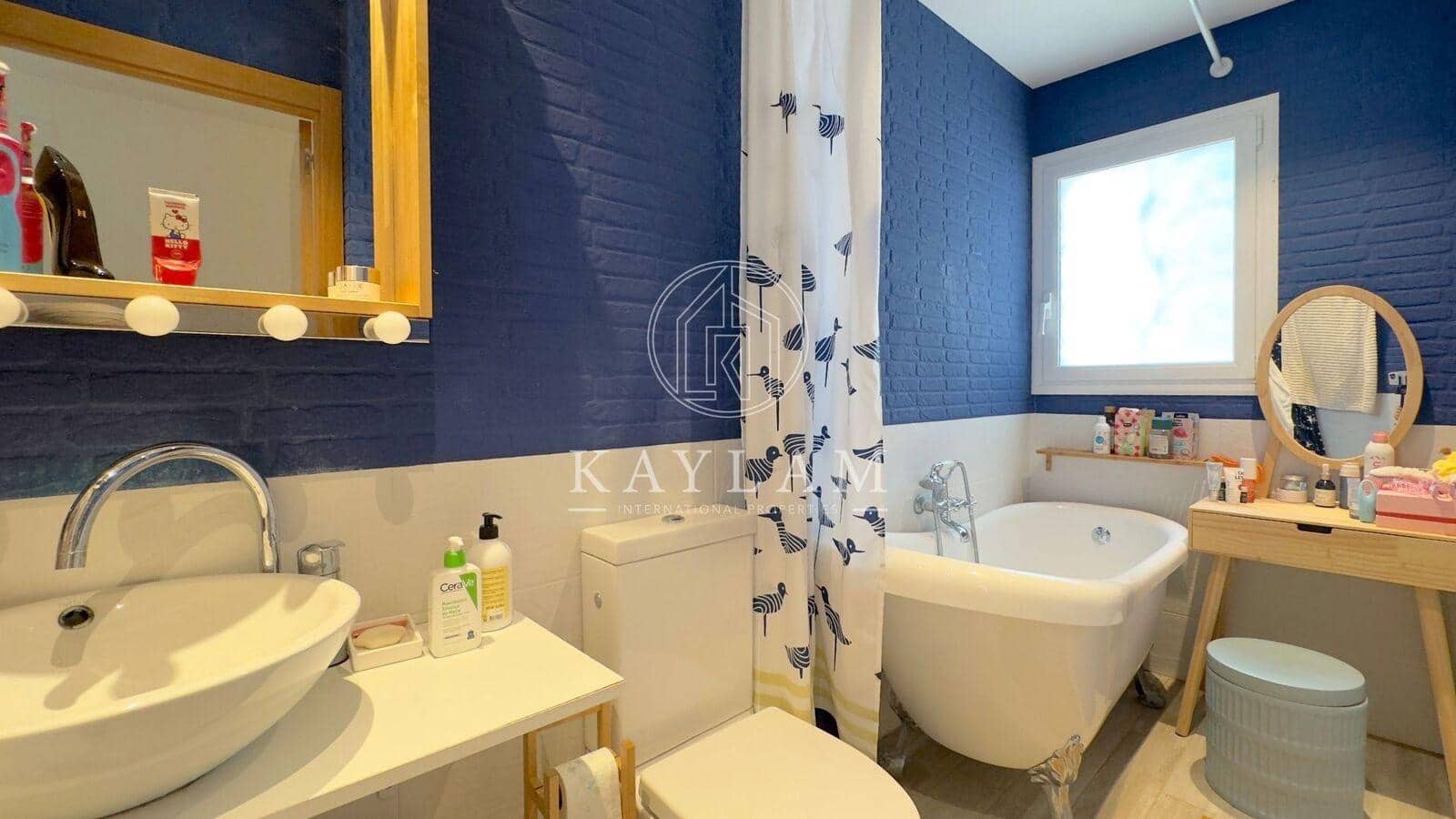 4 chambre Villa/Maison à vendre à Lloret de Mar - 450 000 € (Ref: 8187977)