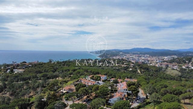 4 sypialnia Willa na sprzedaż w Lloret de Mar - 450 000 € (Ref: 8187977)