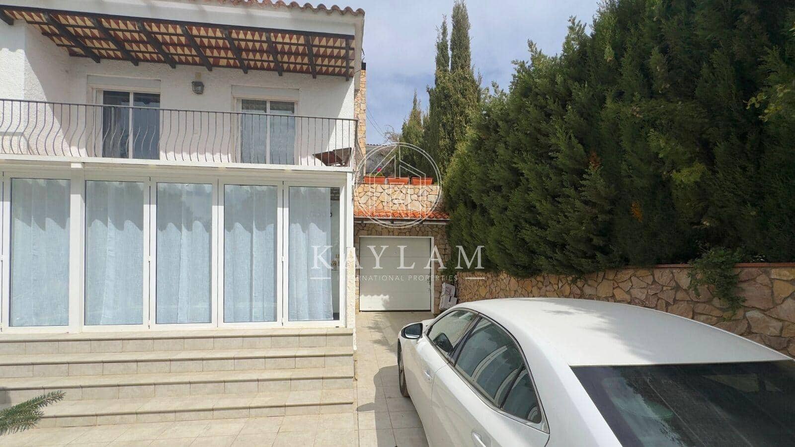 4 chambre Villa/Maison à vendre à Lloret de Mar - 450 000 € (Ref: 8187977)