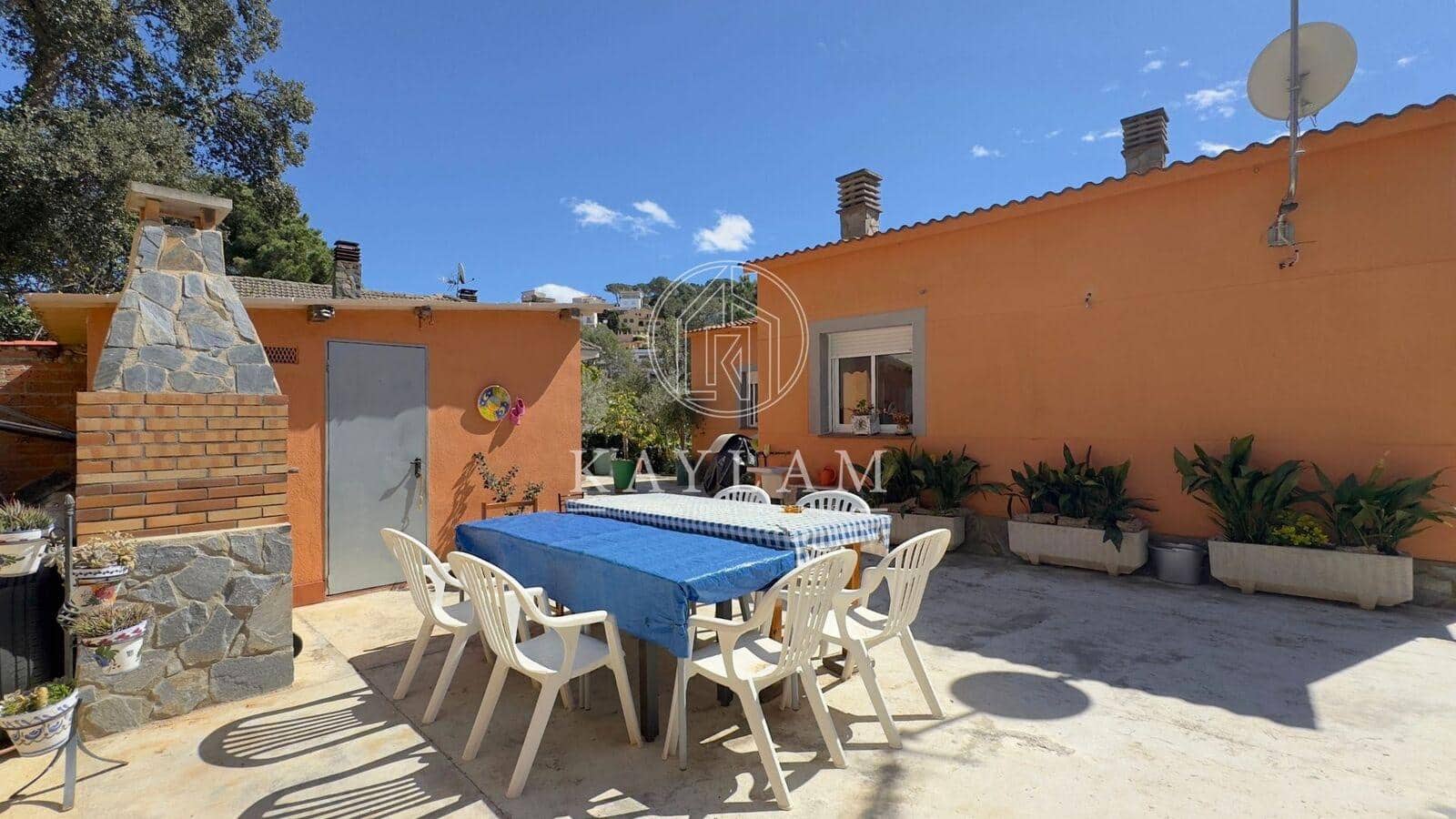 3 soveværelse Villa til salg i Lloret de Mar - € 382.000 (Ref: 8189536)