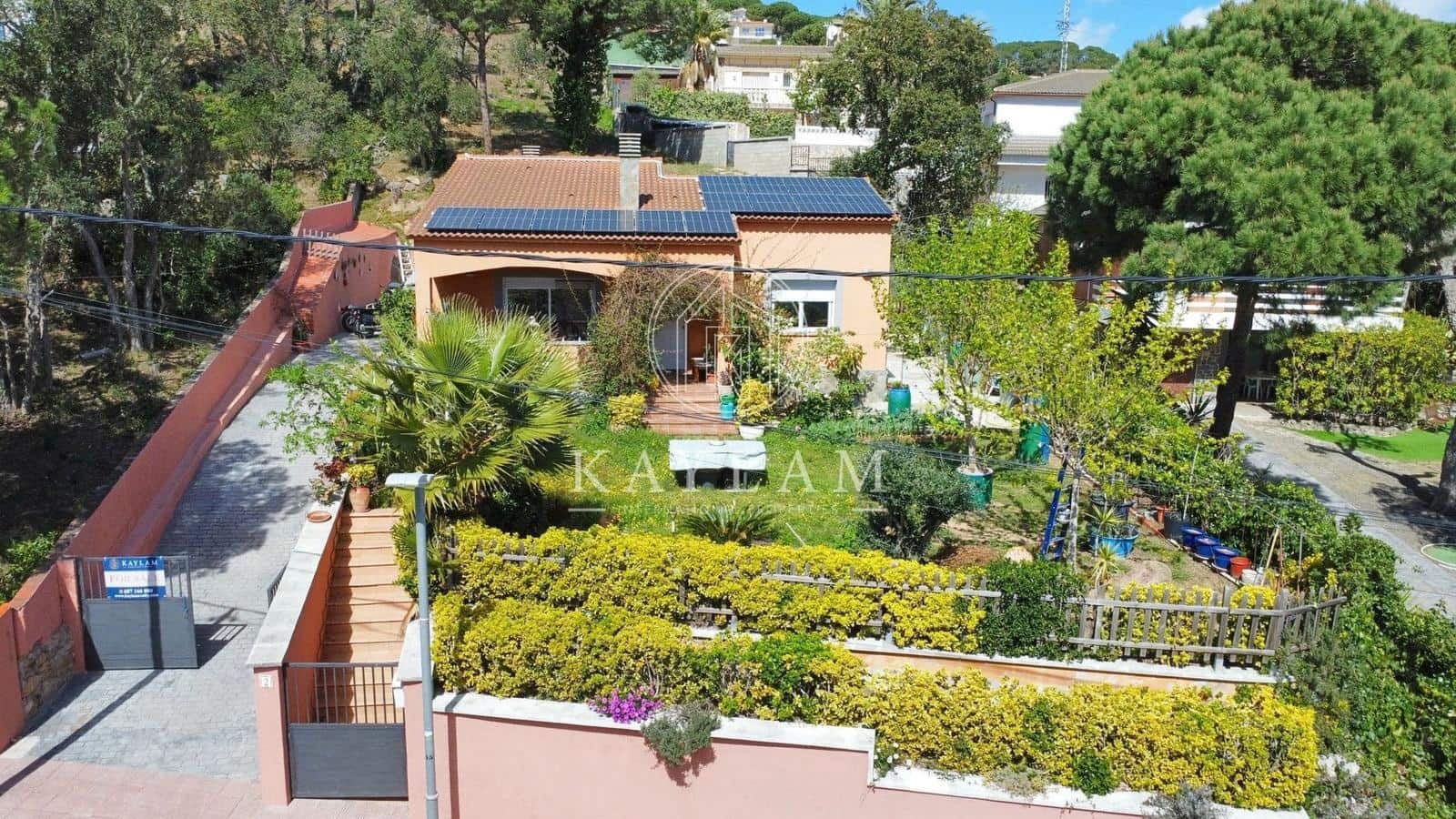 3 soveværelse Villa til salg i Lloret de Mar - € 382.000 (Ref: 8189536)