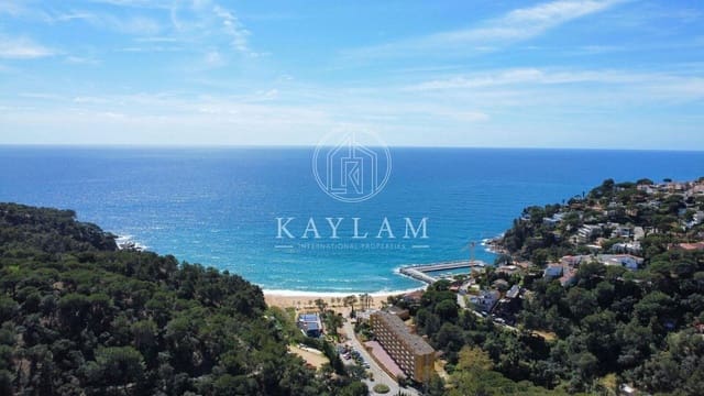 Chalet de 8 habitaciones en Lloret de Mar en venta - 1.900.000 € (Ref: 8195360)