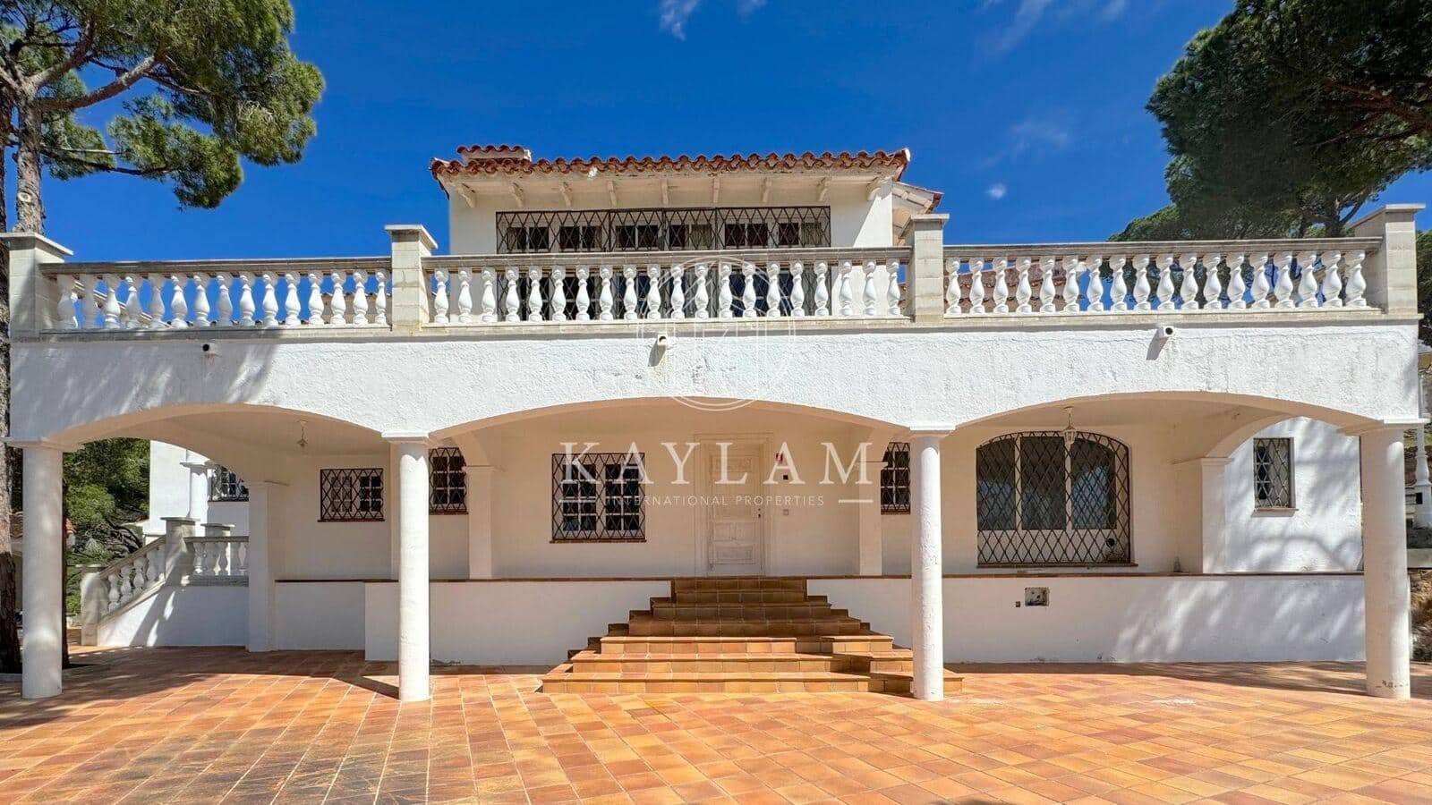 Chalet de 8 habitaciones en Lloret de Mar en venta - 1.900.000 € (Ref: 8195360)