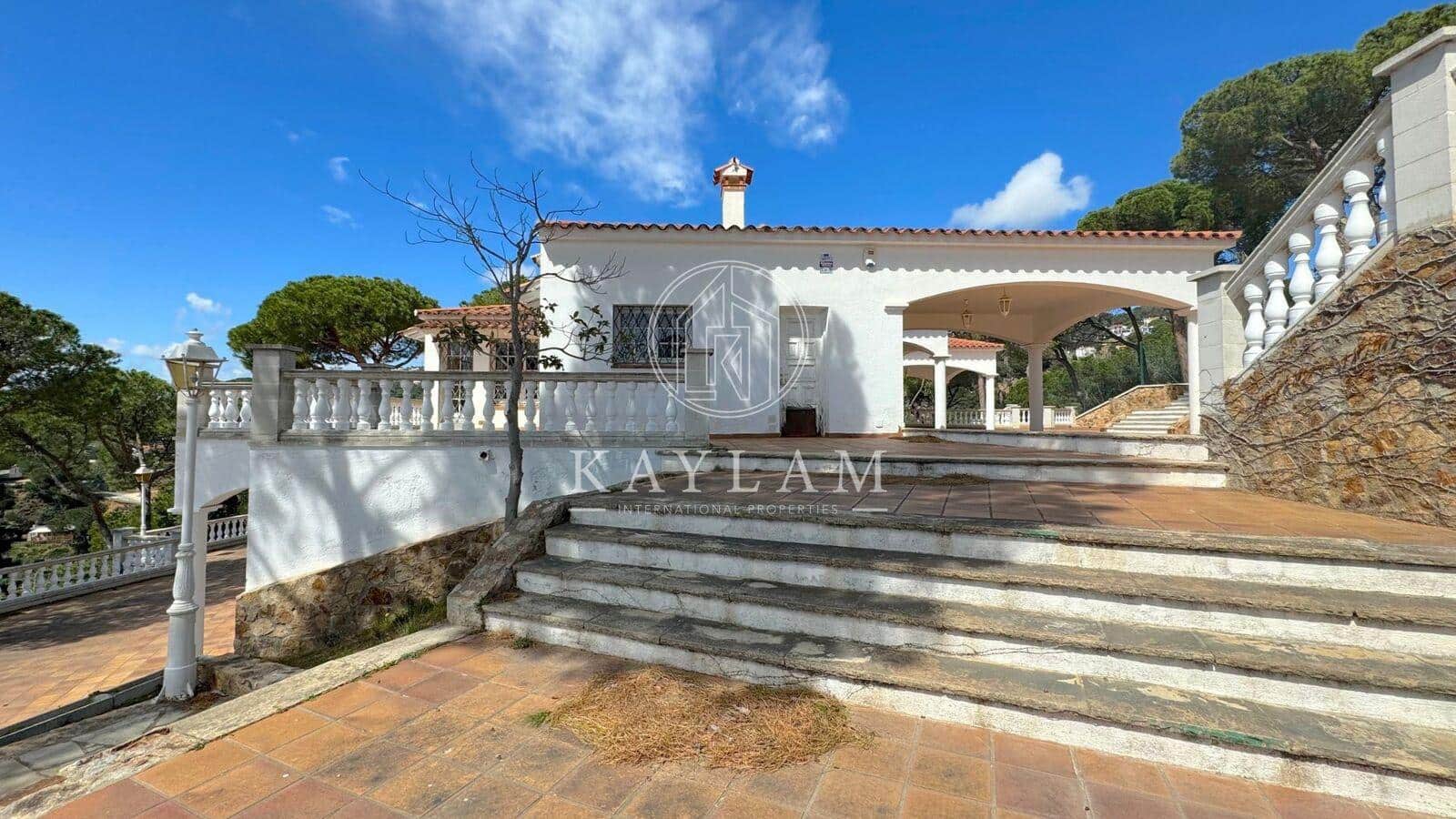 Chalet de 8 habitaciones en Lloret de Mar en venta - 1.900.000 € (Ref: 8195360)
