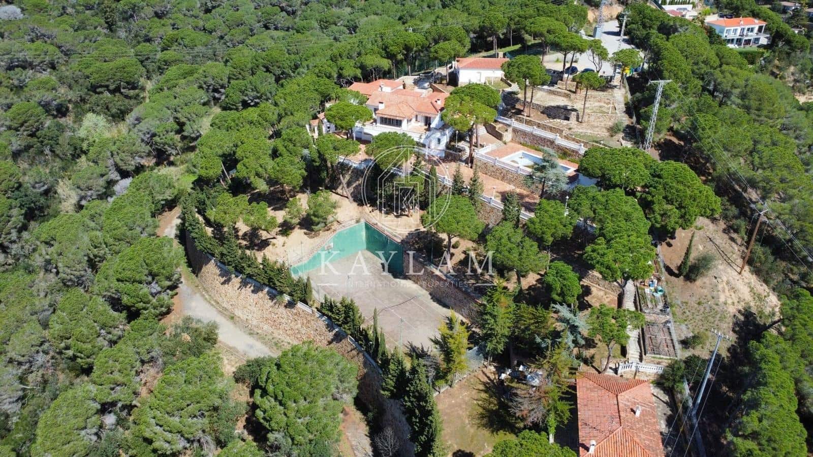 Chalet de 8 habitaciones en Lloret de Mar en venta - 1.900.000 € (Ref: 8195360)