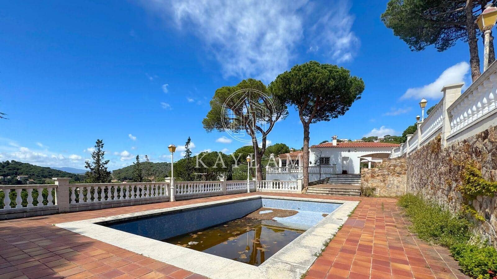 Chalet de 8 habitaciones en Lloret de Mar en venta - 1.900.000 € (Ref: 8195360)