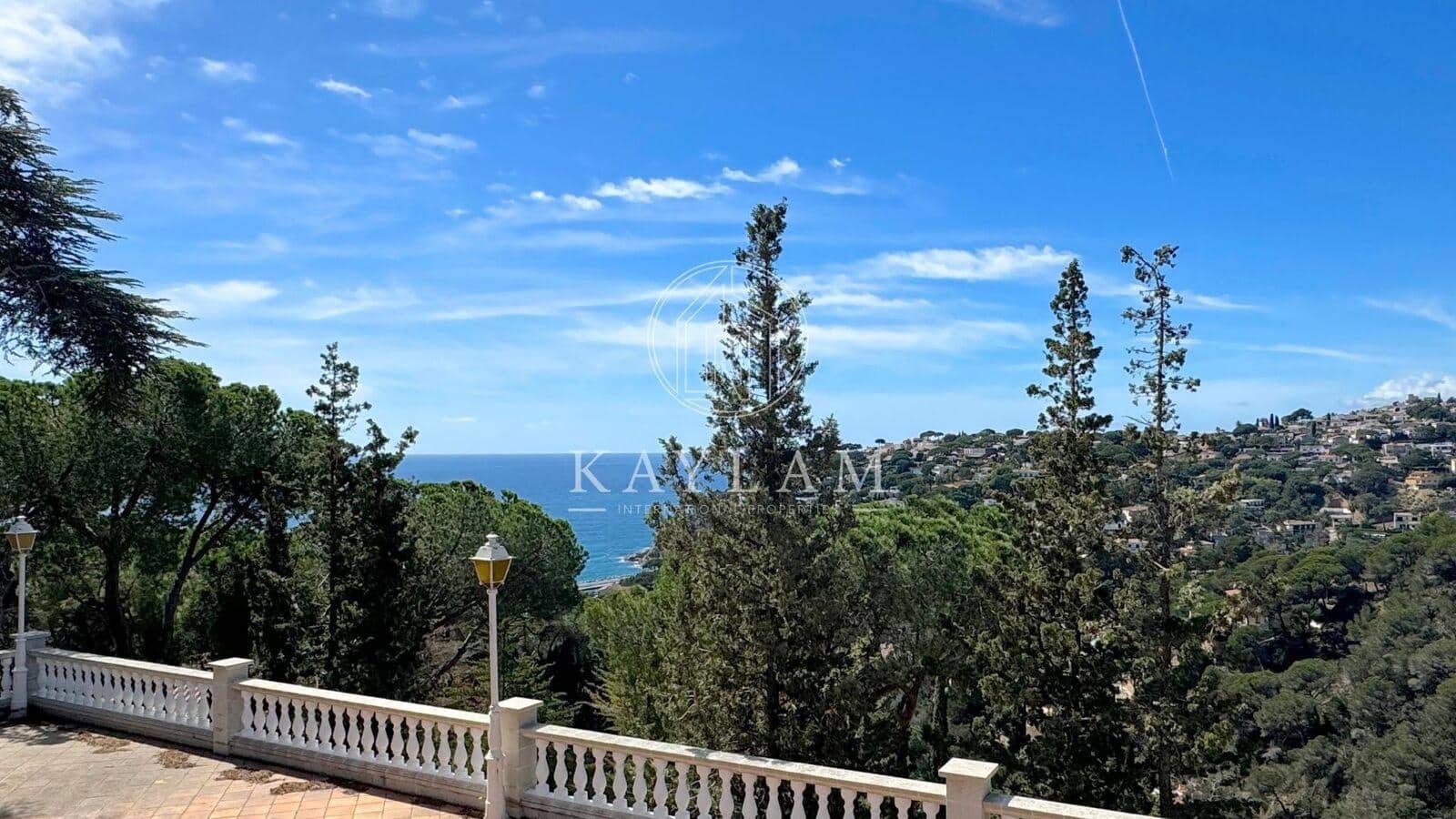 Chalet de 8 habitaciones en Lloret de Mar en venta - 1.900.000 € (Ref: 8195360)