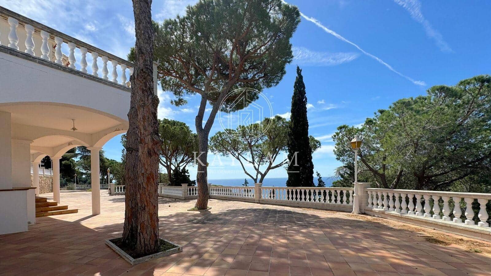 Chalet de 8 habitaciones en Lloret de Mar en venta - 1.900.000 € (Ref: 8195360)