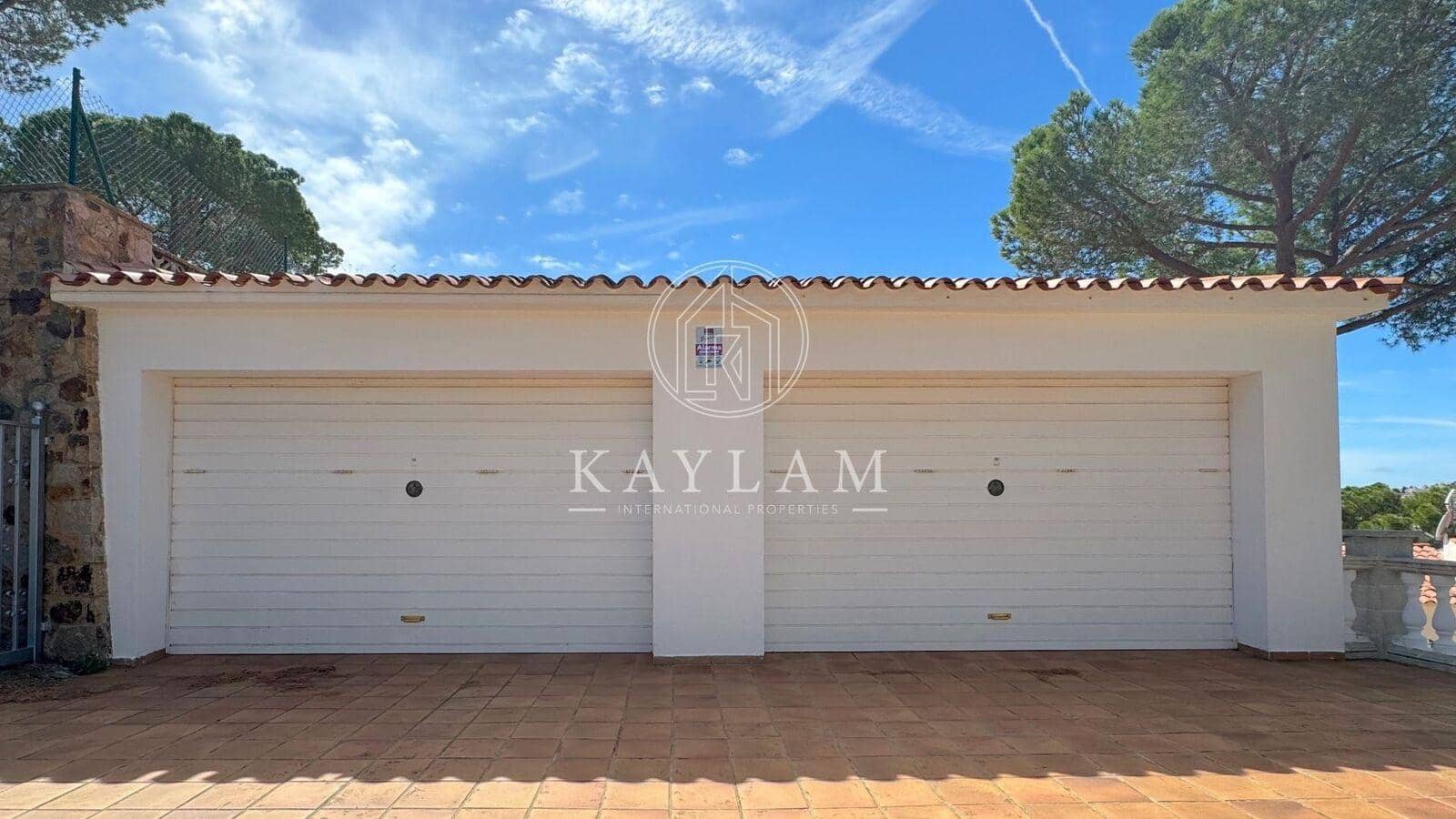 Chalet de 8 habitaciones en Lloret de Mar en venta - 1.900.000 € (Ref: 8195360)