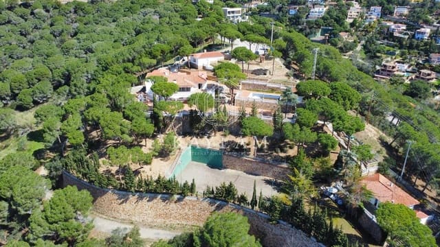 Chalet de 8 habitaciones en Lloret de Mar en venta - 1.900.000 € (Ref: 8195360)
