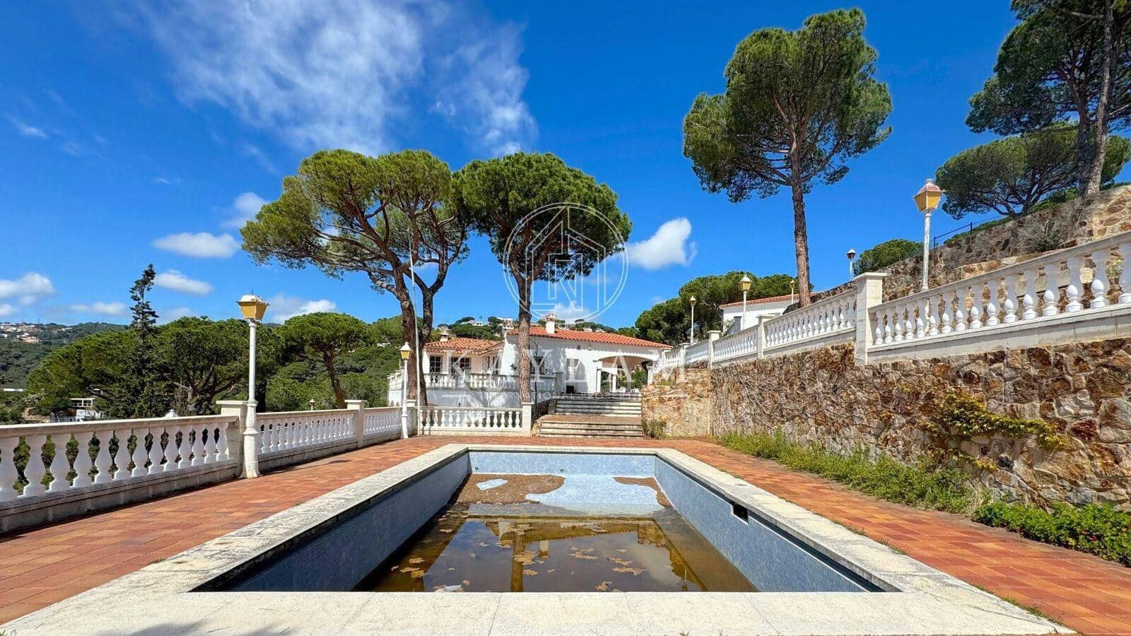 Chalet de 8 habitaciones en Lloret de Mar en venta - 1.900.000 € (Ref: 8195360)