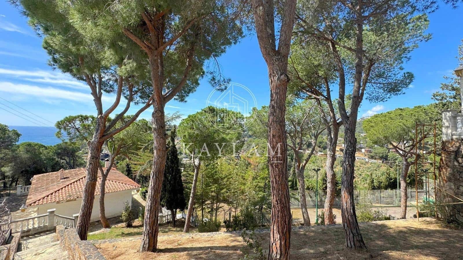 Chalet de 8 habitaciones en Lloret de Mar en venta - 1.900.000 € (Ref: 8195360)