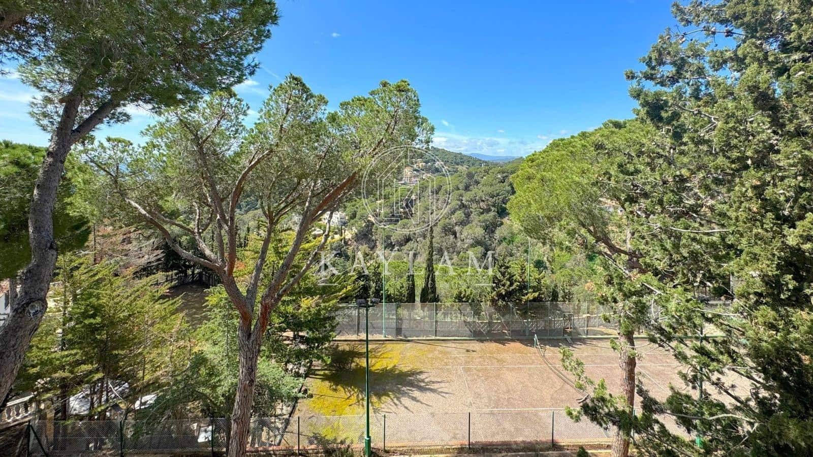 Chalet de 8 habitaciones en Lloret de Mar en venta - 1.900.000 € (Ref: 8195360)