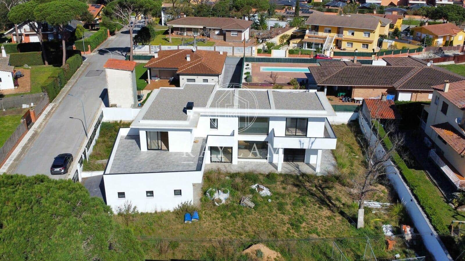 4 soveværelse Villa til salg i Lloret de Mar - € 750.000 (Ref: 8199585)