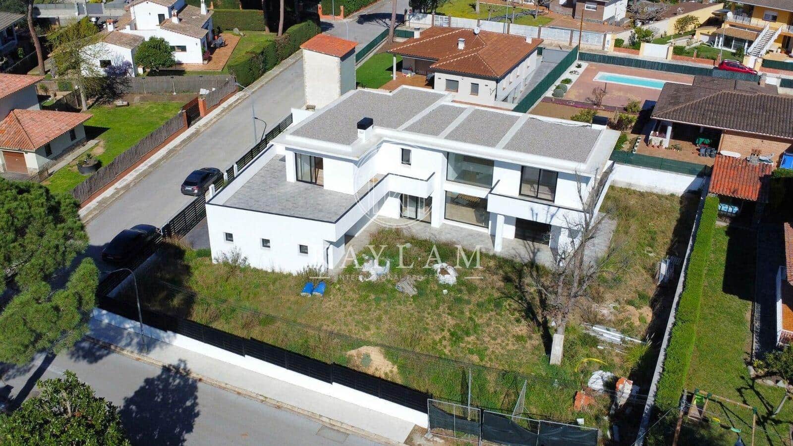 4 soveværelse Villa til salg i Lloret de Mar - € 750.000 (Ref: 8199585)