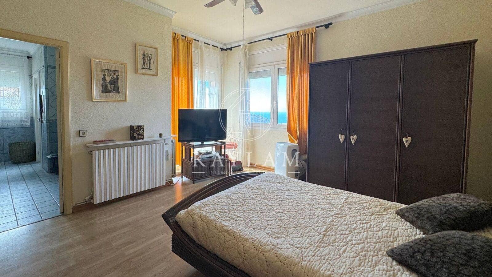 7 soveværelse Villa til salg i Lloret de Mar med garage - € 650.000 (Ref: 8202092)