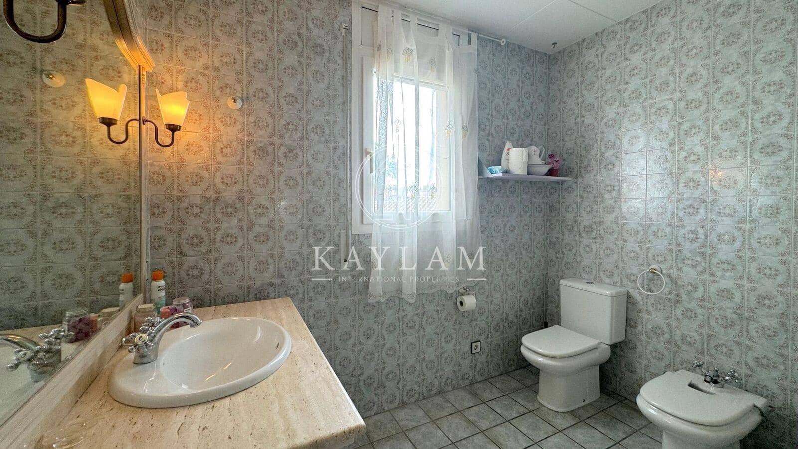 7 soveværelse Villa til salg i Lloret de Mar med garage - € 650.000 (Ref: 8202092)