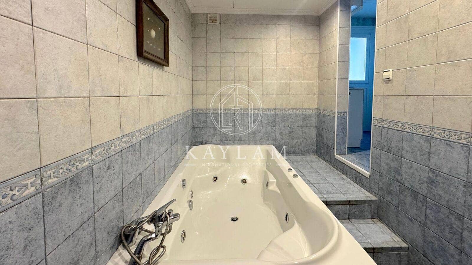 7 soveværelse Villa til salg i Lloret de Mar med garage - € 650.000 (Ref: 8202092)