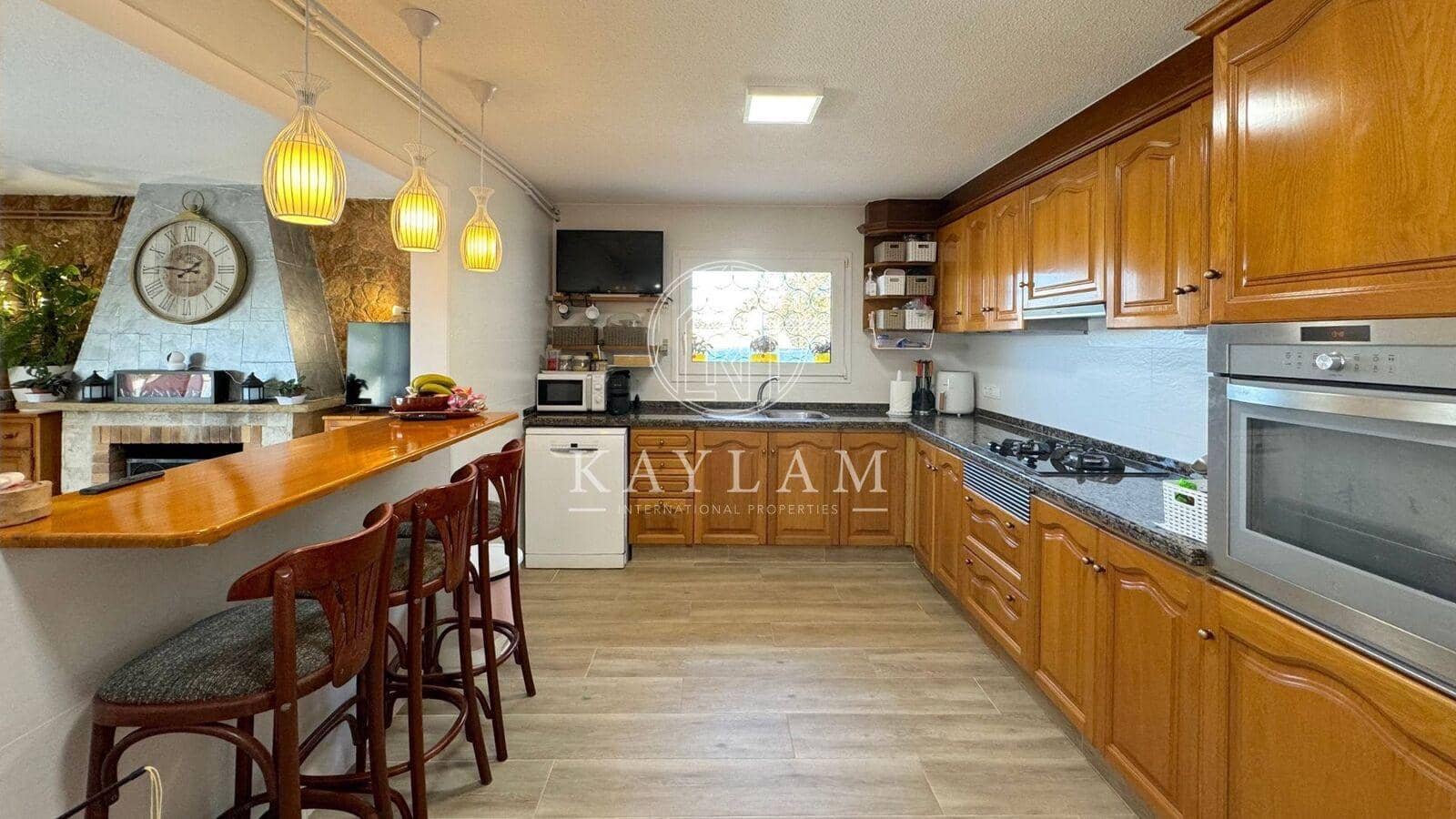 4 chambre Villa/Maison à vendre à Lloret de Mar - 397 000 € (Ref: 8216353)