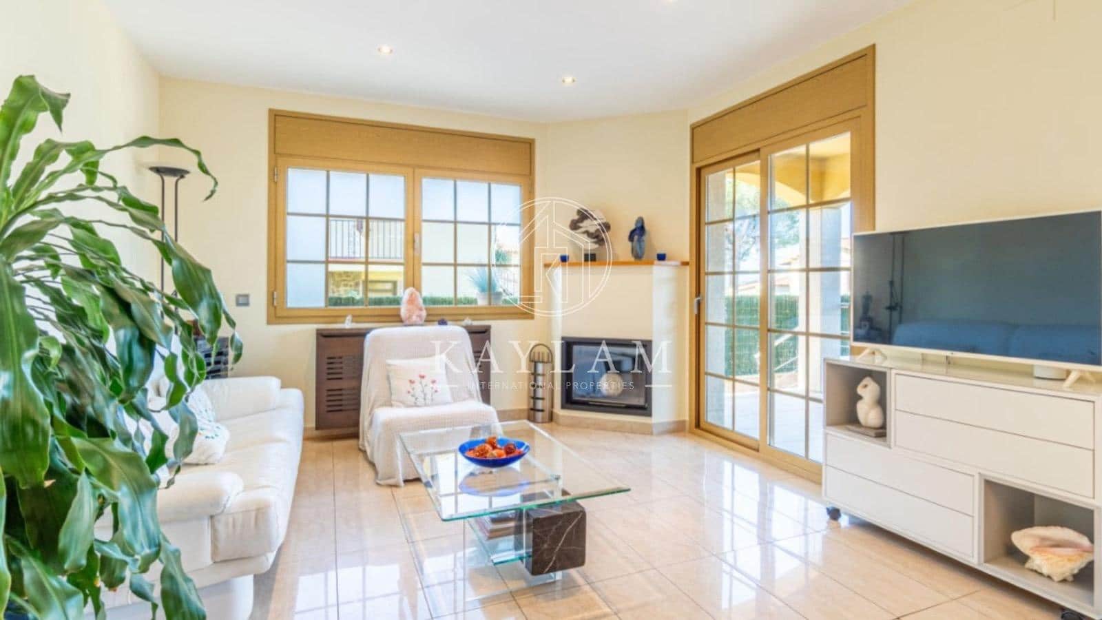 4 soveværelse Villa til salg i Platja d'Aro - € 725.000 (Ref: 8365940)