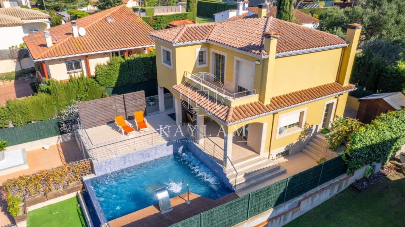 4 soveværelse Villa til salg i Platja d'Aro - € 725.000 (Ref: 8365940)