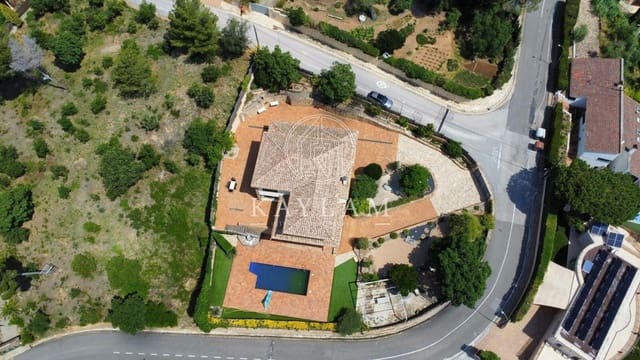 5 Zimmer Villa zu verkaufen in Tossa de Mar mit Garage - 1.900.000 € (Ref: 8371142)