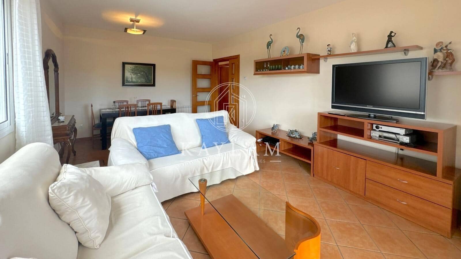 5 bedroom Villa for sale in Vidreres - € 325,000 (Ref: 8382627)