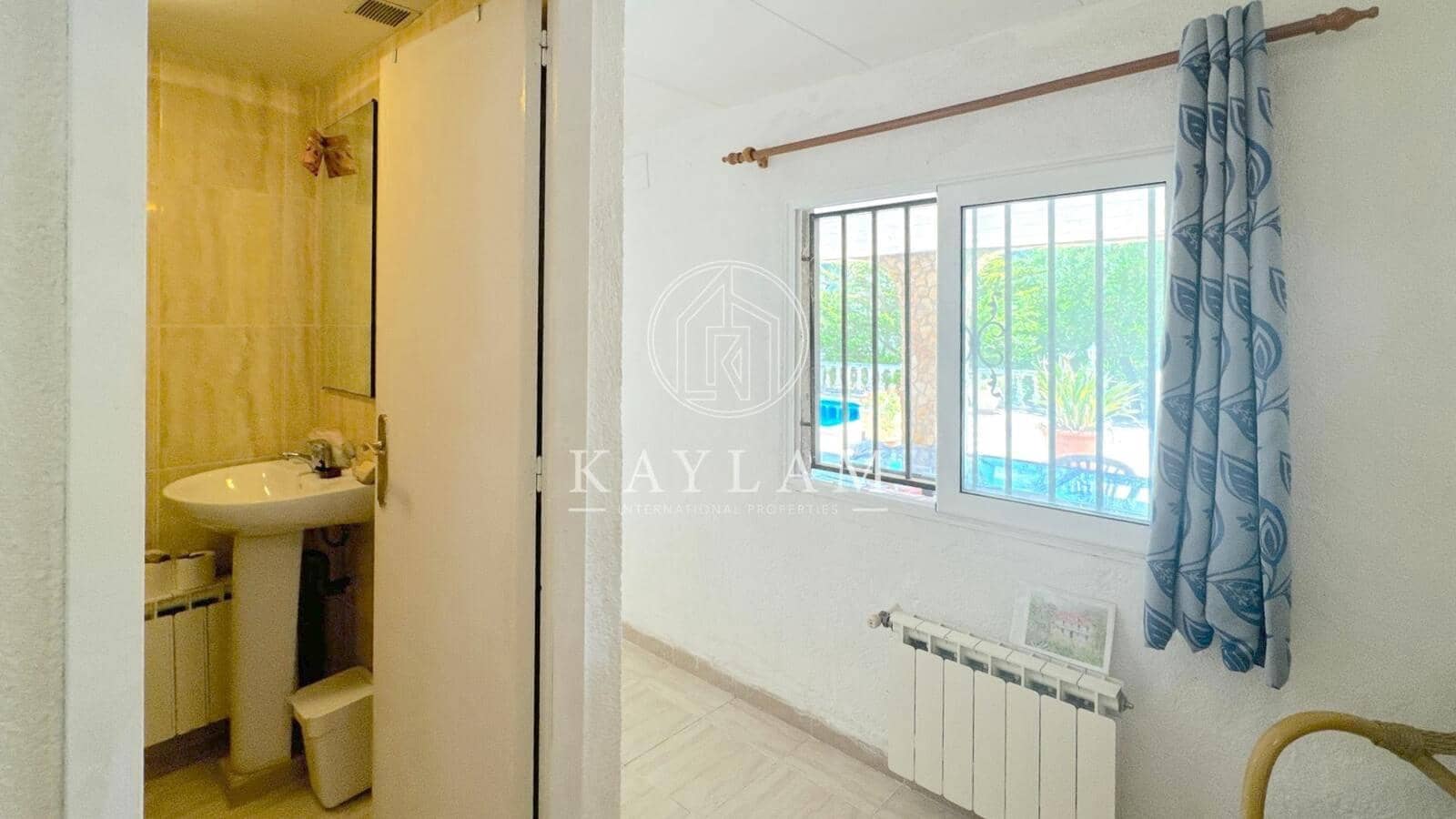 5 soveværelse Villa til salg i Lloret de Mar - € 470.000 (Ref: 8385605)