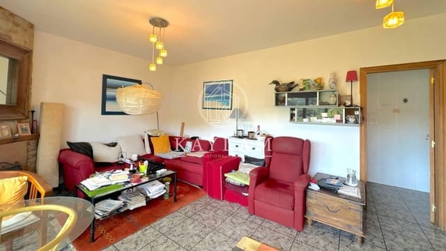 5 bedroom Villa for sale in Lloret de Mar - € 470,000 (Ref: 8385605)