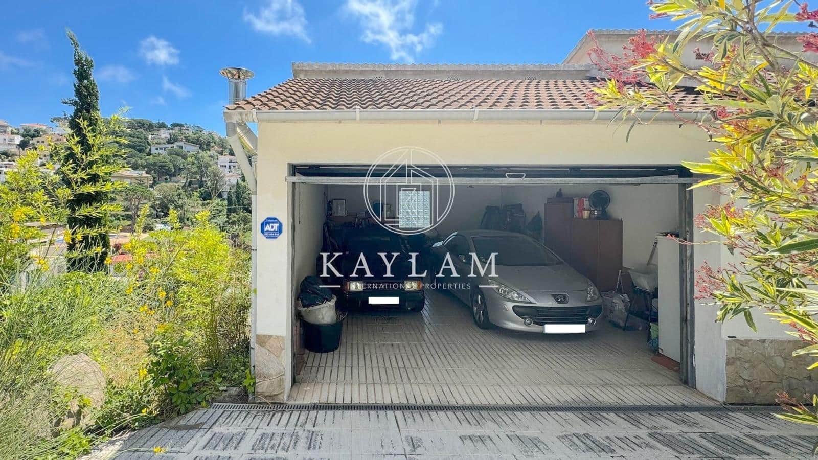 5 soveværelse Villa til salg i Lloret de Mar - € 470.000 (Ref: 8385605)