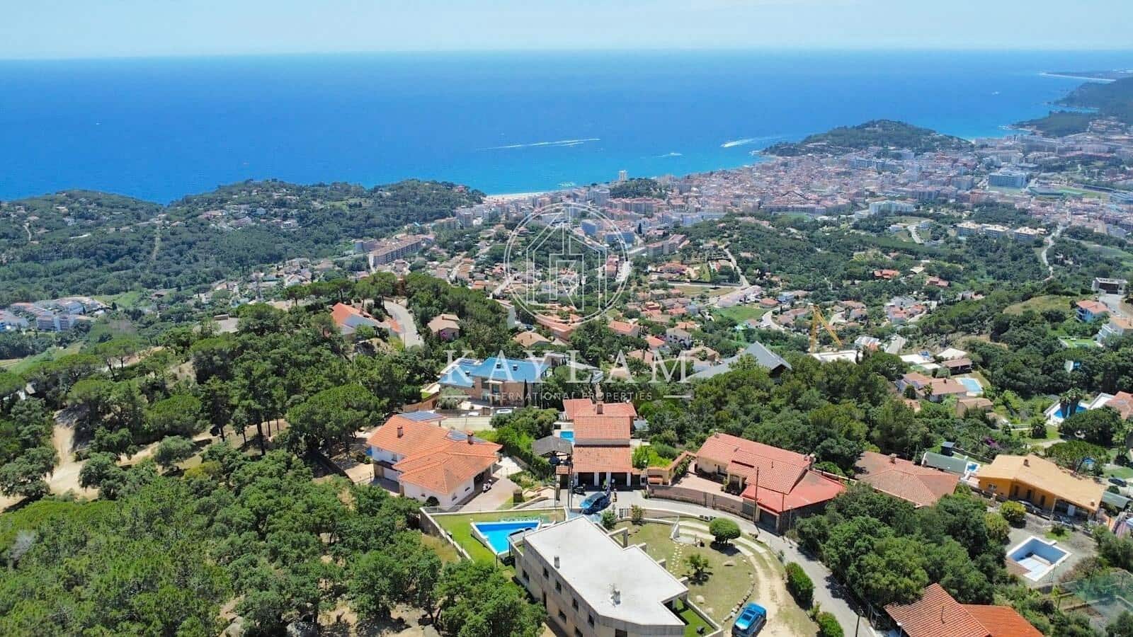 5 soverom Villa til salgs i Lloret de Mar med garasje - € 1 350 000 (Ref: 8403512)