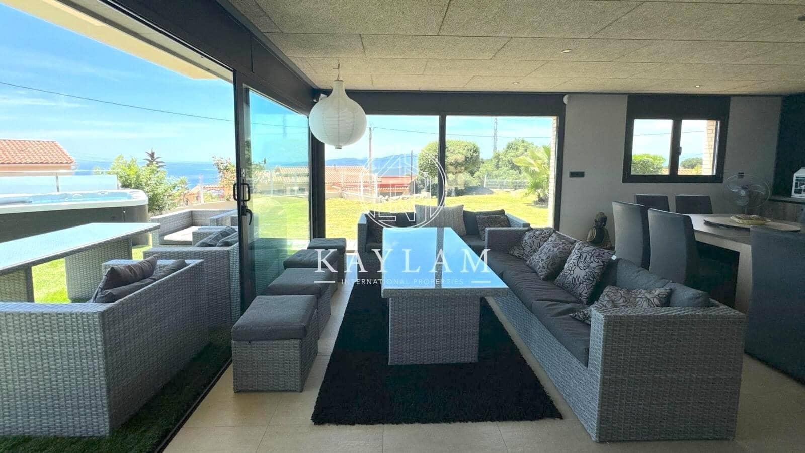 5 soverom Villa til salgs i Lloret de Mar med garasje - € 1 350 000 (Ref: 8403512)