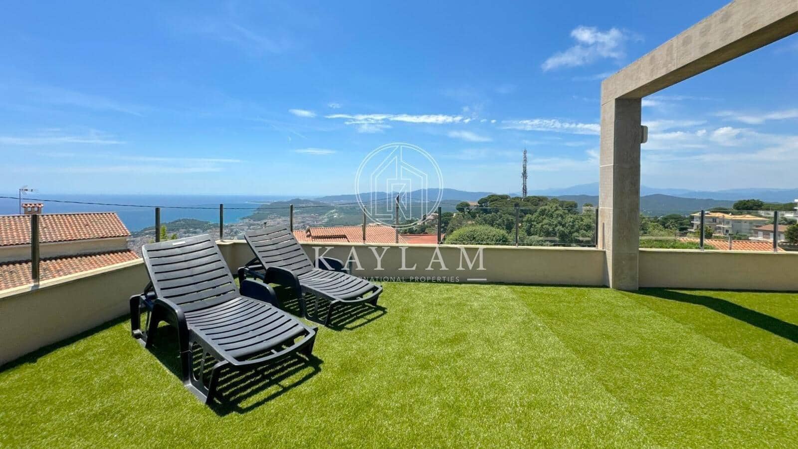 5 soverom Villa til salgs i Lloret de Mar med garasje - € 1 350 000 (Ref: 8403512)