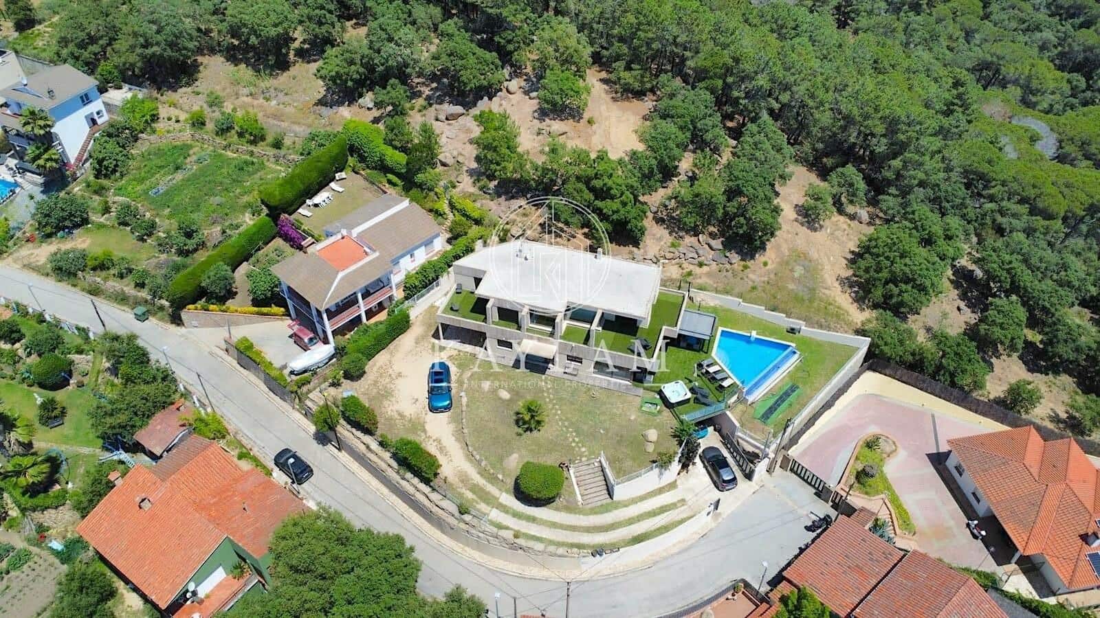 5 soverom Villa til salgs i Lloret de Mar med garasje - € 1 350 000 (Ref: 8403512)