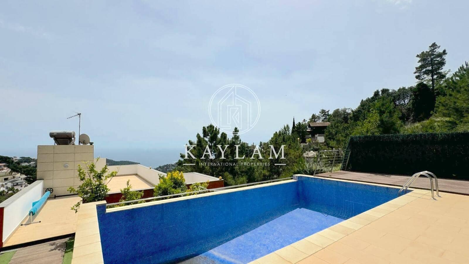 5 soveværelse Villa til salg i Lloret de Mar - € 649.000 (Ref: 8405100)