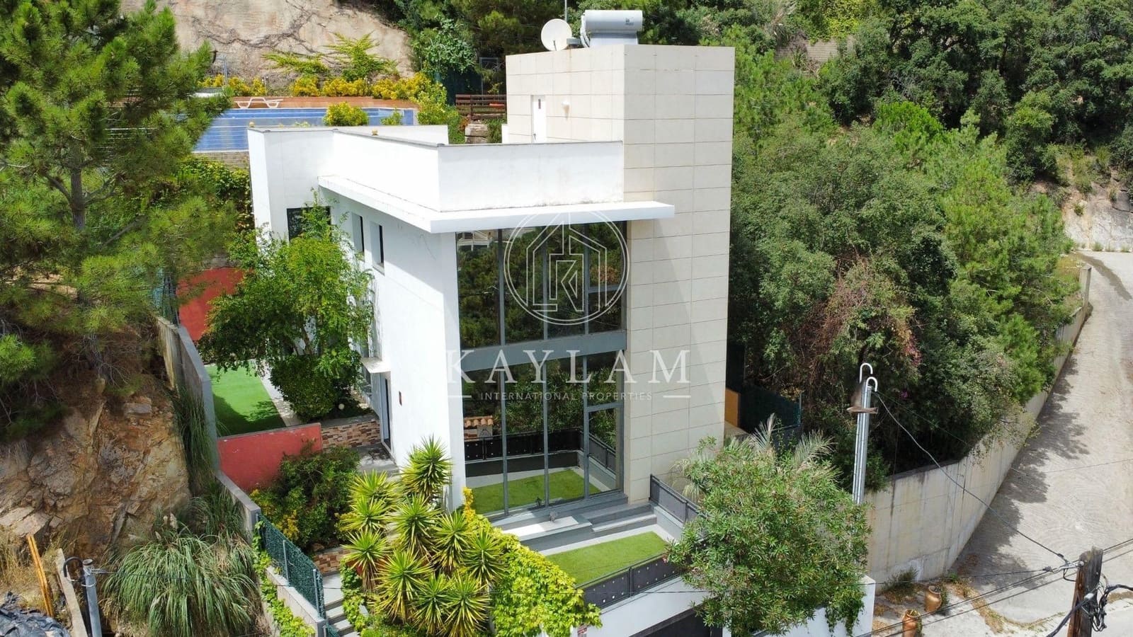 5 soveværelse Villa til salg i Lloret de Mar - € 649.000 (Ref: 8405100)