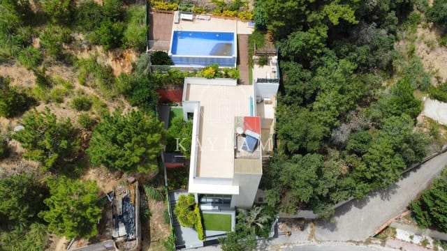 5 soveværelse Villa til salg i Serra Brava, Lloret de Mar - € 649.000 (Ref: 8405100)
