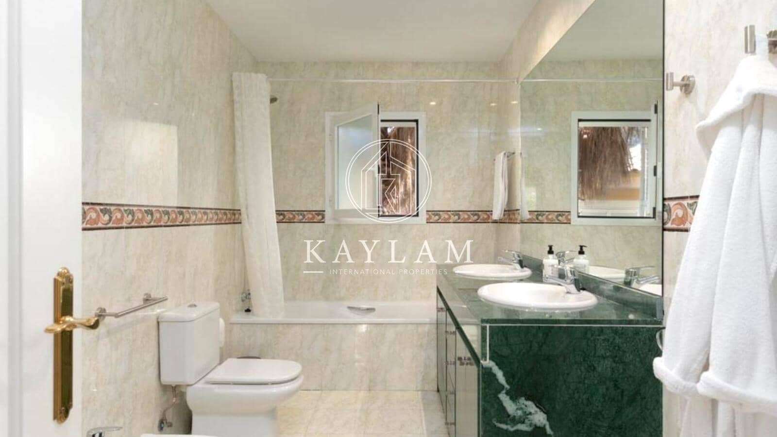 4 makuuhuone Huvila myytävänä paikassa Calonge i Sant Antoni - 775 000 € (Ref: 8409741)