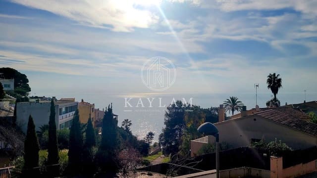 3 slaapkamer Villa te koop in Lloret de Mar - € 1.750.000 (Ref: 8415151)