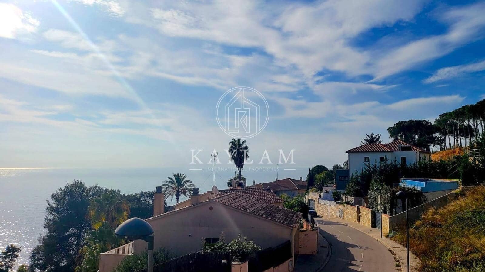 3 slaapkamer Villa te koop in Lloret de Mar - € 1.750.000 (Ref: 8415151)