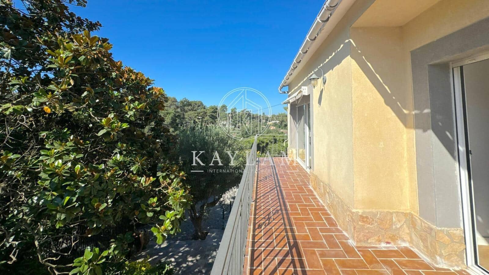 3 bedroom Villa for sale in Lloret de Mar - € 315,000 (Ref: 8442521)