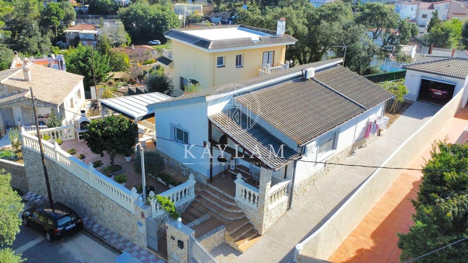 3 soveværelse Villa til salg i Lloret de Mar - € 290.000 (Ref: 8564745)