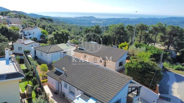 3 slaapkamer Villa te koop in Lloret de Mar - € 290.000 (Ref: 8564745)