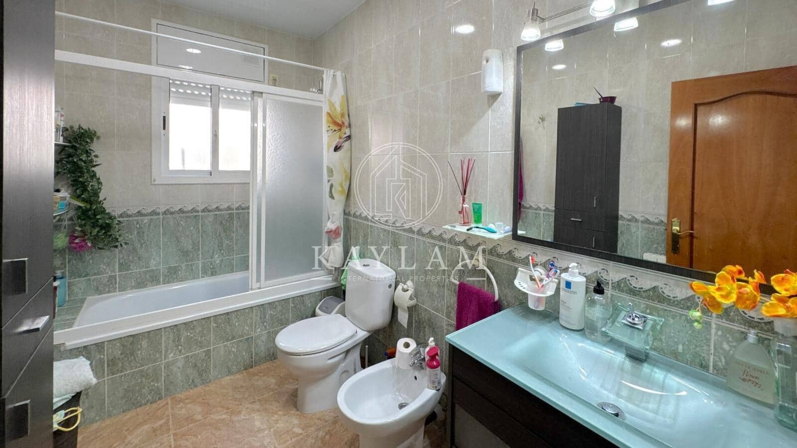 3 slaapkamer Villa te koop in Vidreres - € 350.000 (Ref: 8565939)