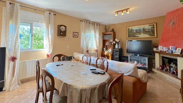 3 bedroom Villa for sale in Vidreres - € 350,000 (Ref: 8565939)