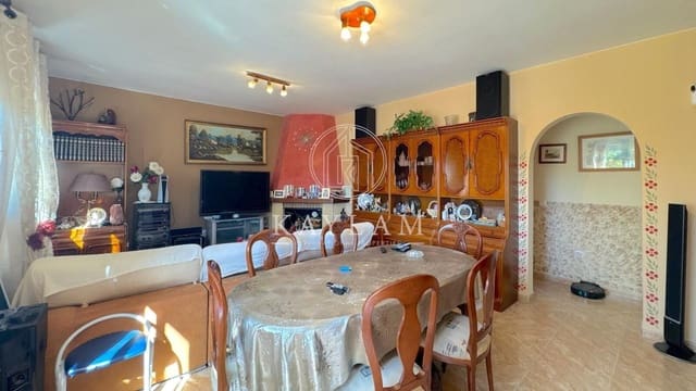 3 bedroom Villa for sale in Vidreres - € 350,000 (Ref: 8565939)