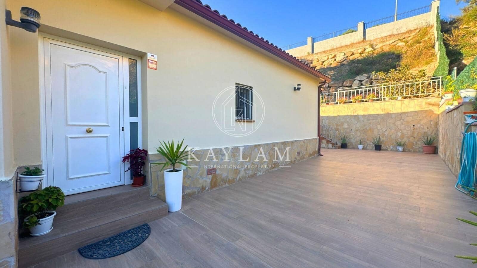 3 slaapkamer Villa te koop in Lloret de Mar - € 270.000 (Ref: 8672062)