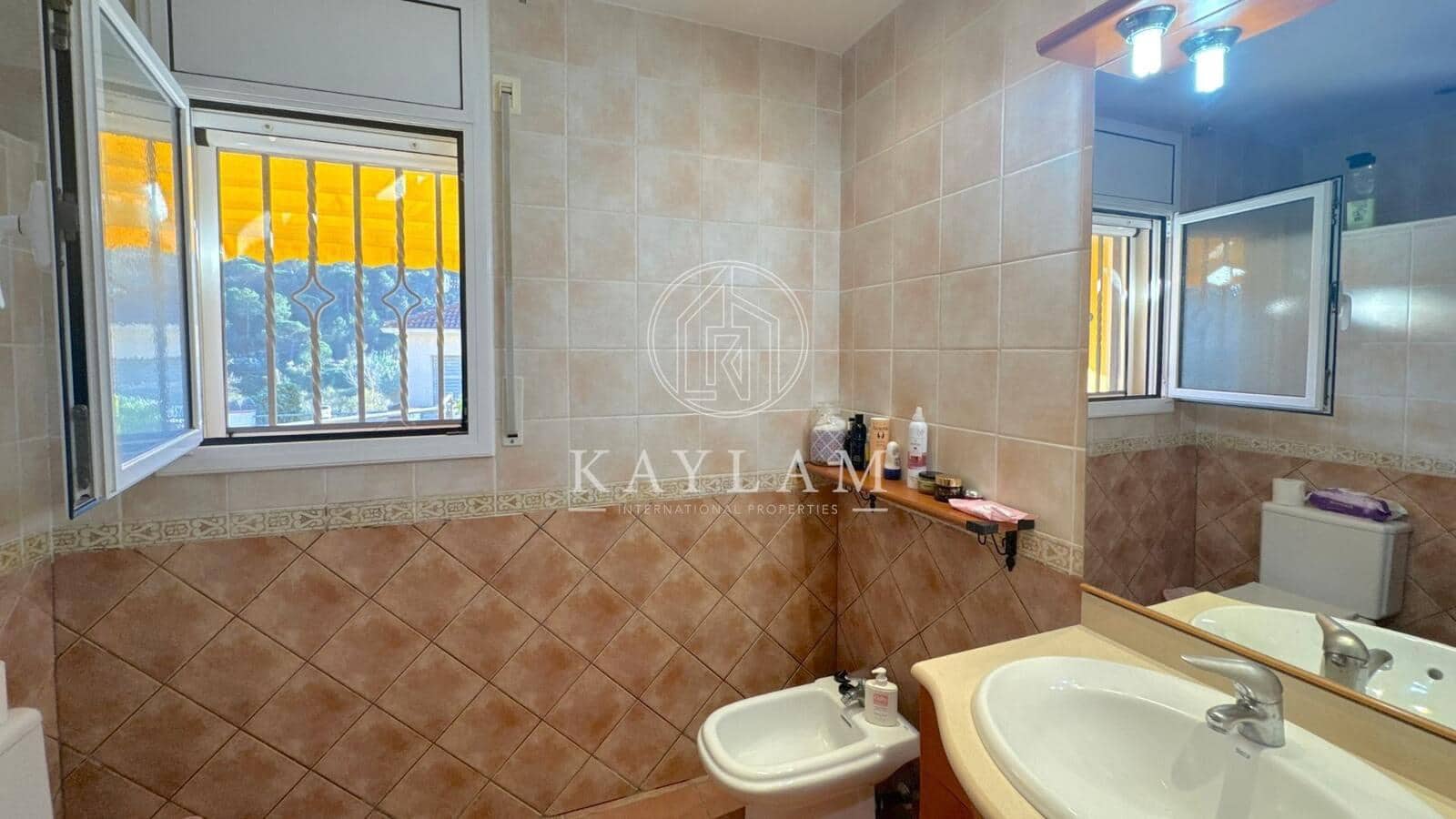 3 slaapkamer Villa te koop in Lloret de Mar - € 270.000 (Ref: 8672062)
