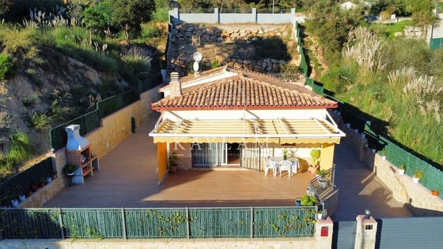 3 slaapkamer Villa te koop in Lloret de Mar - € 270.000 (Ref: 8672062)